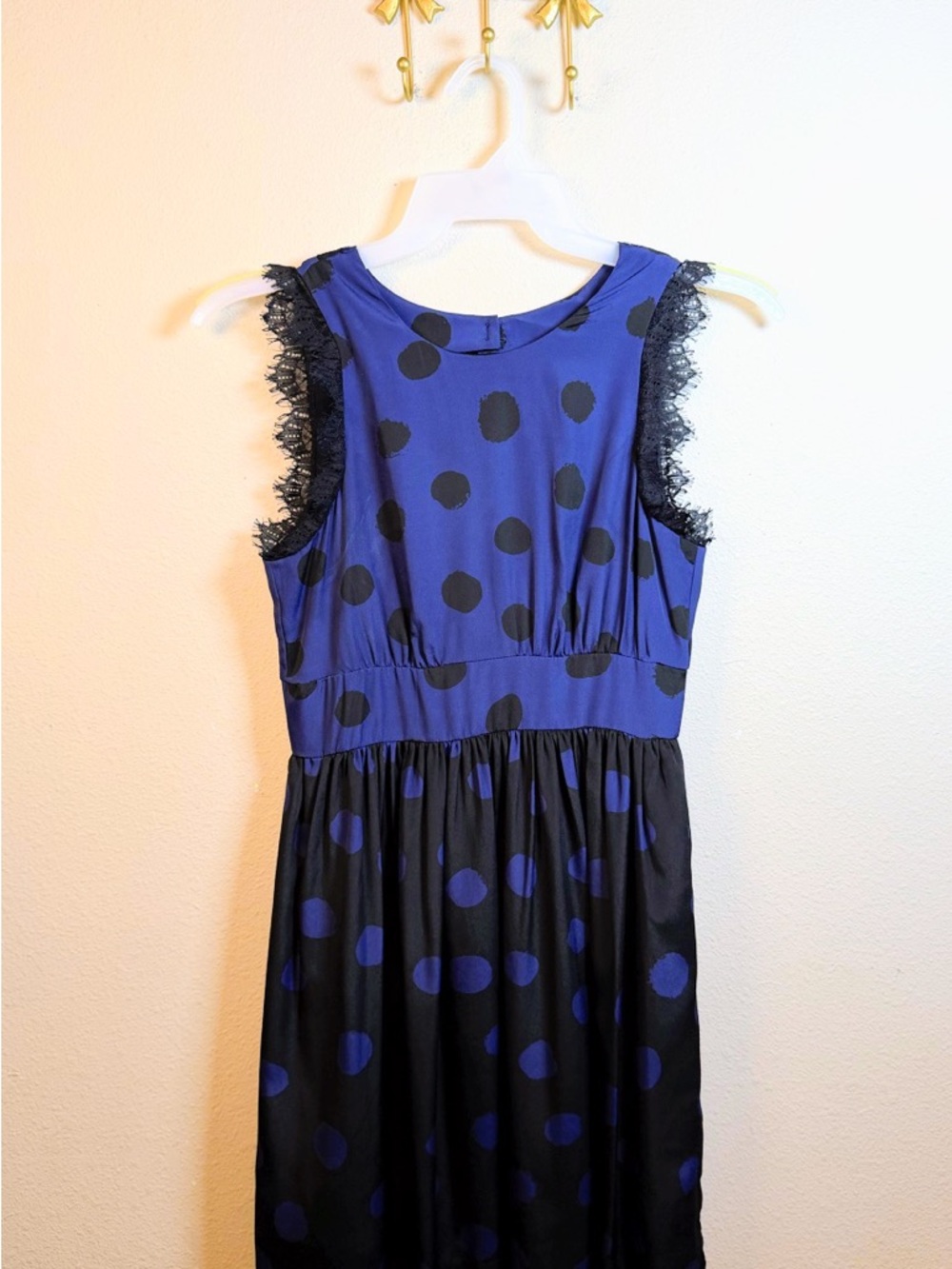 Corey Lynn Calter Blue and Black Polka Dot Backless Dress. Size 6